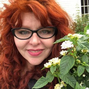 Meet your Posher, Tina